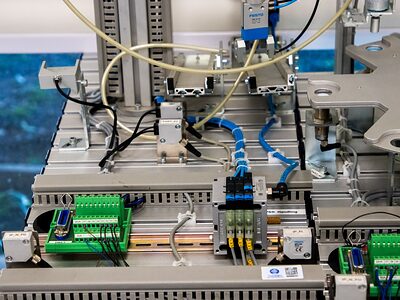 Bull, Foxconn begin European AI hardware production