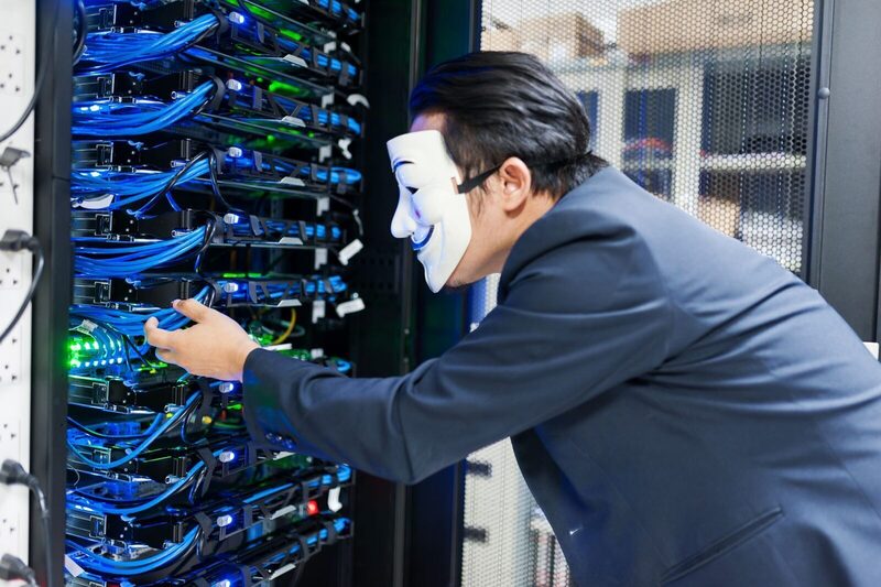 ShinyHunters Exploits Oracle PeopleSoft Zero-Day, Breaches 100+ Organizations